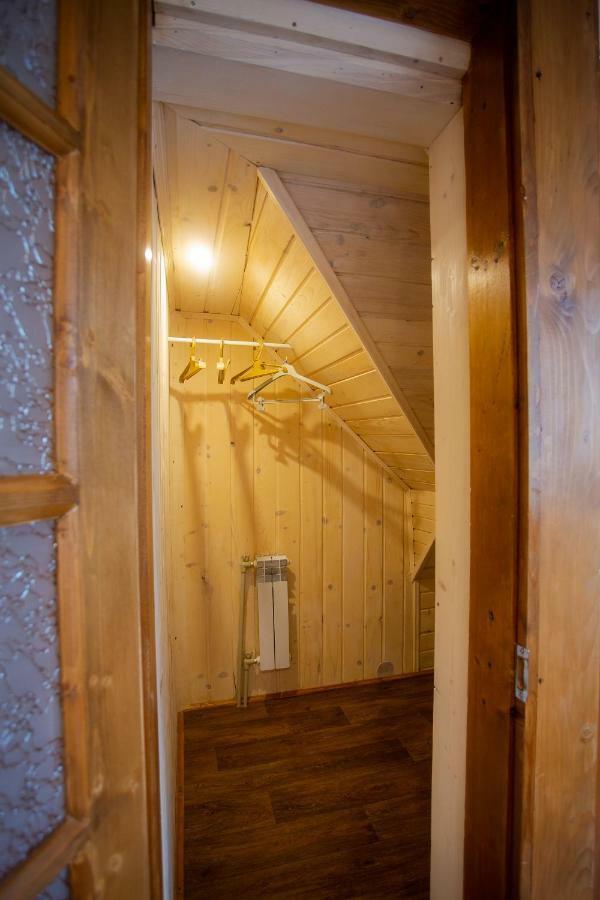 Сервус Guest Hotel Yaremche Exterior foto